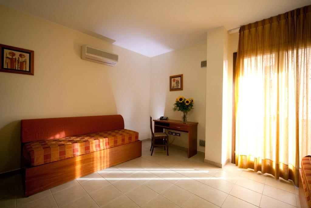 Hotel Residence Al.Pa. Реджо ди Калабрия Стая снимка