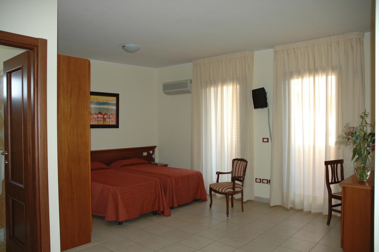 Hotel Residence Al.Pa. Реджо ди Калабрия Екстериор снимка